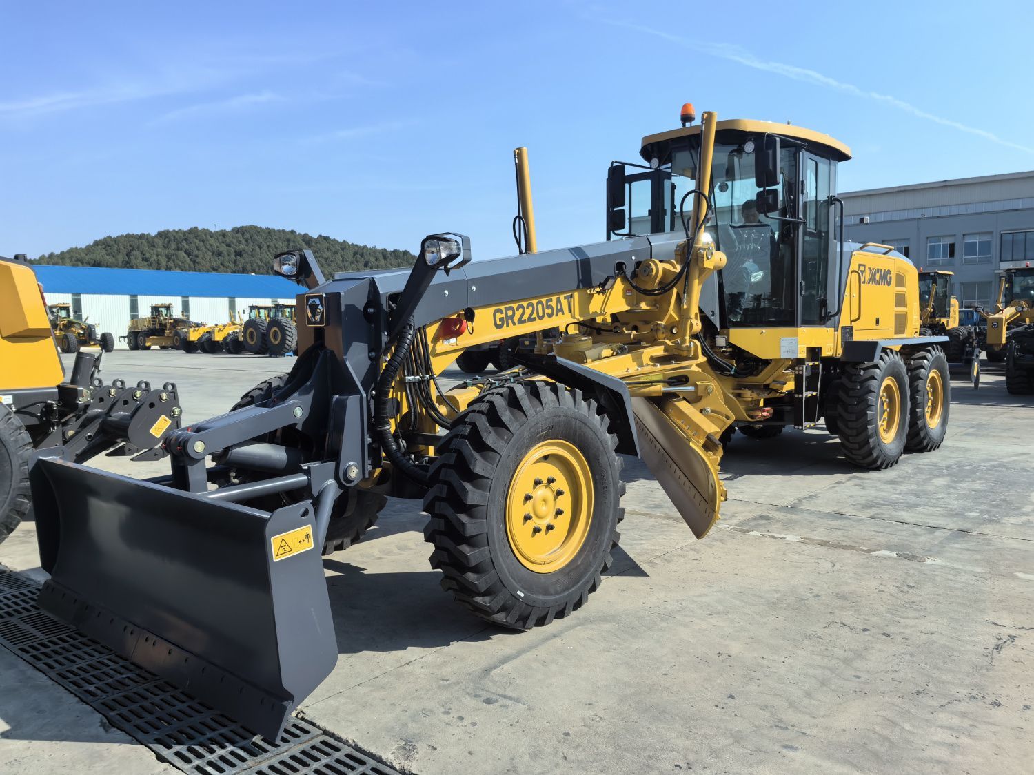 Автогрейдер XCMG GR2205AT