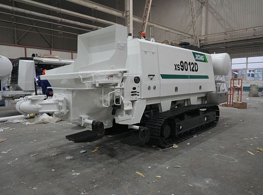 Бетононасос на гусеничном ходу XCMG XS9012D
