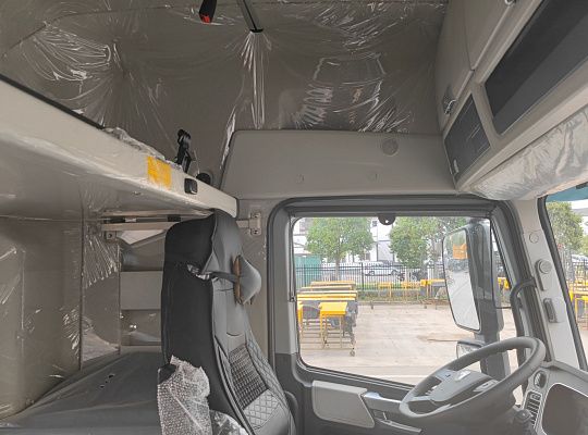Тягач XCMG XGA4185D5WA