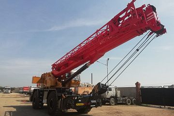 Короткобазный кран Sany SRC750C