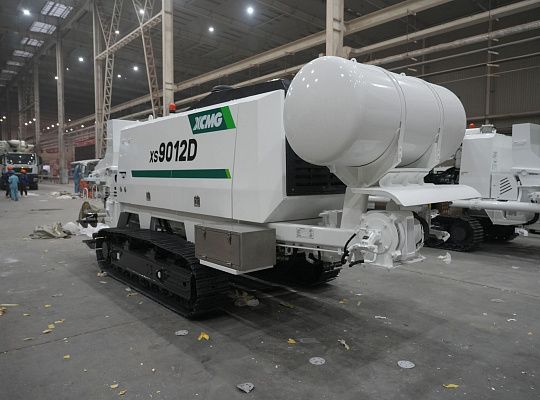 Бетононасос на гусеничном ходу XCMG XS9012D
