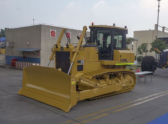 Бульдозер XCMG D260