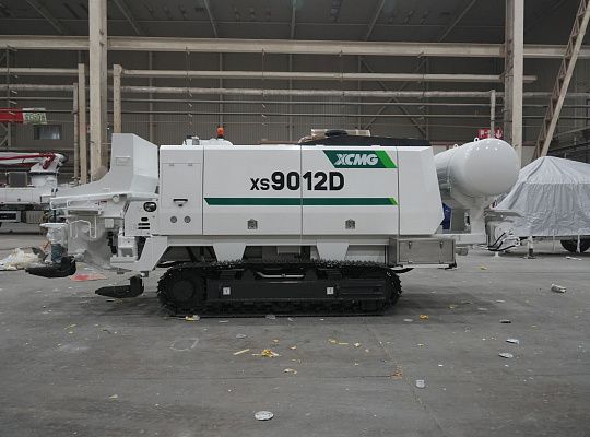 Бетононасос на гусеничном ходу XCMG XS9012D
