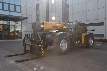 Телескопический погрузчик XCMG XT8010K