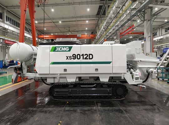 Бетононасос на гусеничном ходу XCMG XS9012D