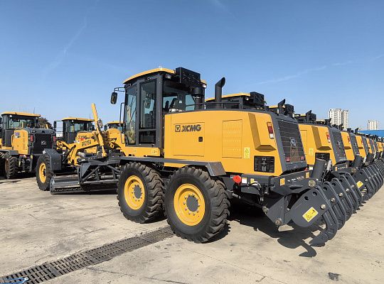 Автогрейдер XCMG GR215A